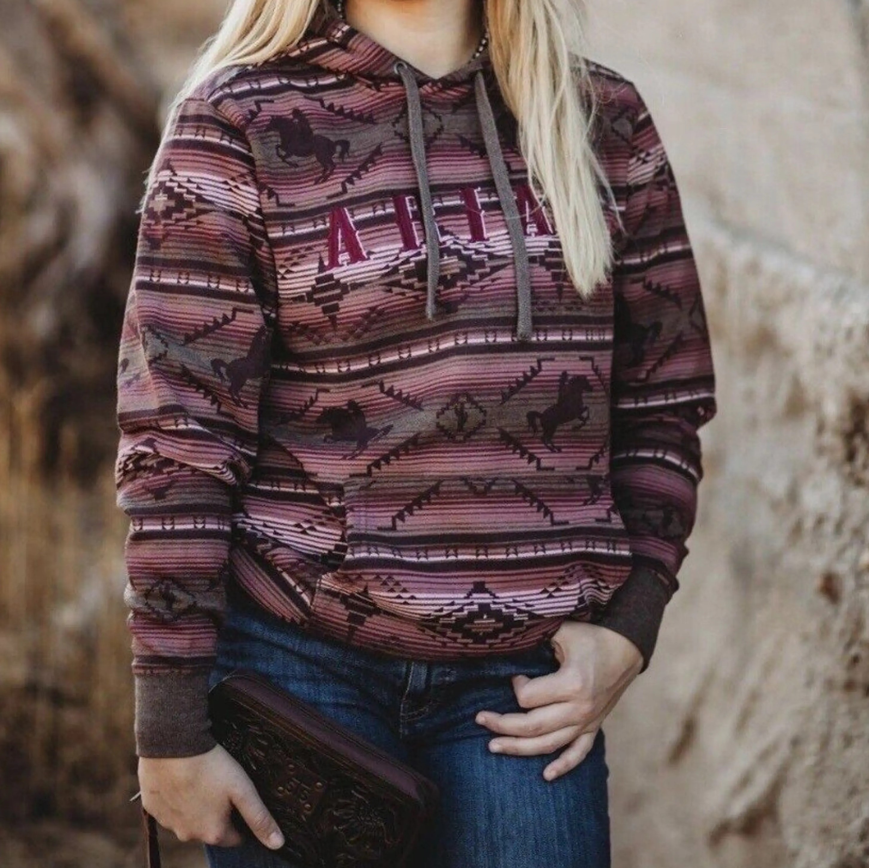 HOODIES &amp; SWEATSHIRTS