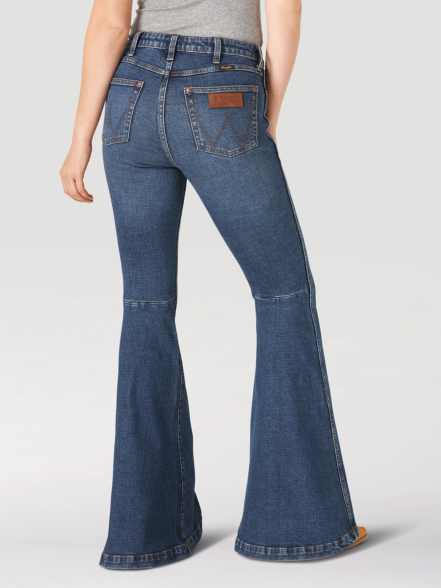 WRANGLER WOMENS RETRO TRUMP FLARE JEANS